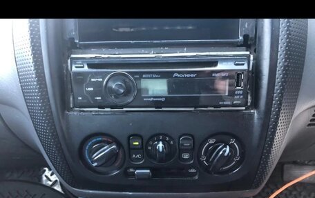 Mazda Familia, 1999 год, 210 000 рублей, 8 фотография