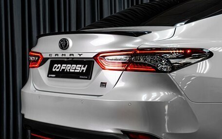 Toyota Camry, 2021 год, 3 499 000 рублей, 9 фотография