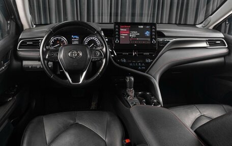 Toyota Camry, 2021 год, 3 499 000 рублей, 19 фотография