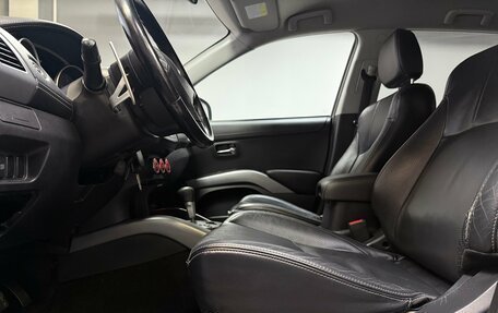 Mitsubishi Outlander III рестайлинг 3, 2010 год, 1 100 000 рублей, 10 фотография