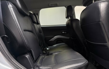 Mitsubishi Outlander III рестайлинг 3, 2010 год, 1 100 000 рублей, 19 фотография