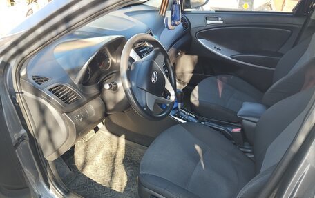 Hyundai Solaris II рестайлинг, 2013 год, 750 000 рублей, 8 фотография