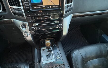 Toyota Land Cruiser 200, 2012 год, 2 800 000 рублей, 14 фотография