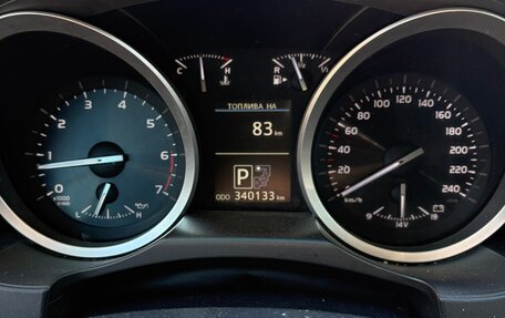 Toyota Land Cruiser 200, 2012 год, 2 800 000 рублей, 11 фотография