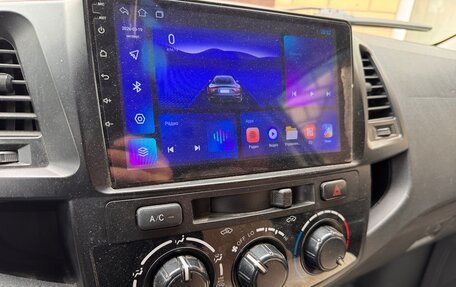 Toyota Hilux VII, 2013 год, 2 600 000 рублей, 7 фотография