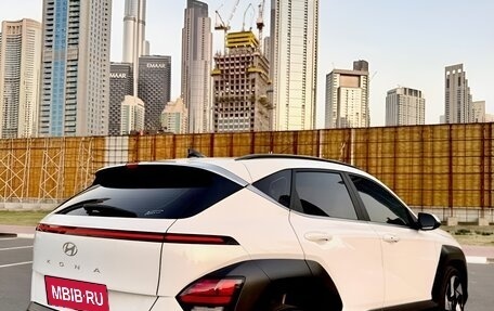 Hyundai Kona, 2024 год, 2 880 000 рублей, 11 фотография