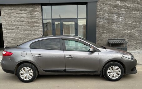 Renault Fluence I, 2013 год, 800 000 рублей, 2 фотография