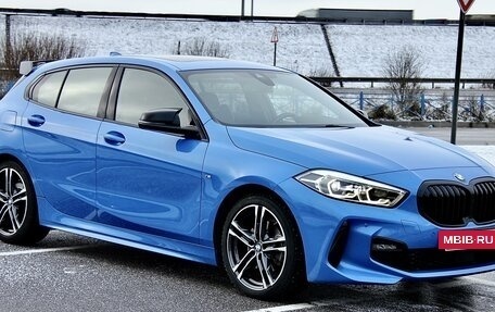 BMW 1 серия, 2020 год, 3 090 000 рублей, 2 фотография