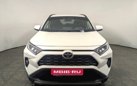 Toyota RAV4, 2020 год, 3 130 000 рублей, 2 фотография