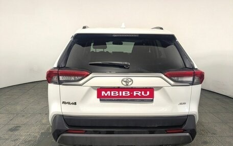 Toyota RAV4, 2020 год, 3 130 000 рублей, 5 фотография