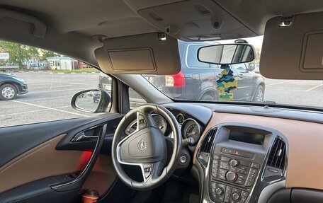 Opel Astra J, 2013 год, 999 000 рублей, 2 фотография