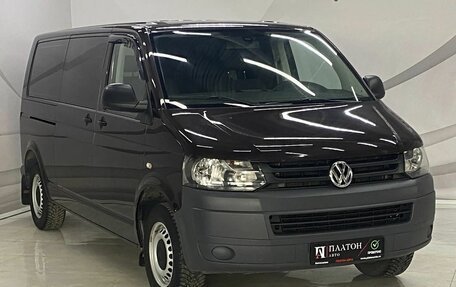 Volkswagen Caravelle T5, 2013 год, 1 999 000 рублей, 3 фотография