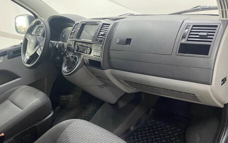 Volkswagen Caravelle T5, 2013 год, 1 999 000 рублей, 15 фотография