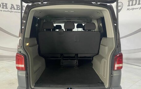 Volkswagen Caravelle T5, 2013 год, 1 999 000 рублей, 10 фотография