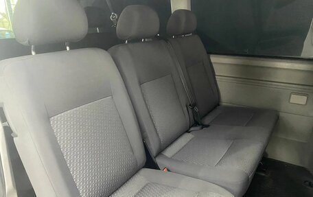 Volkswagen Caravelle T5, 2013 год, 1 999 000 рублей, 14 фотография