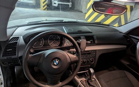 BMW 1 серия, 2011 год, 750 000 рублей, 7 фотография