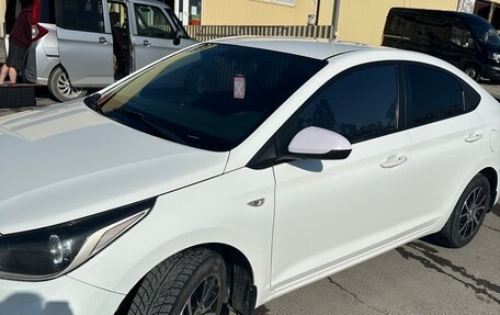 Hyundai Solaris II рестайлинг, 2017 год, 900 000 рублей, 10 фотография