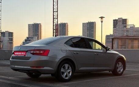 Skoda Superb III рестайлинг, 2017 год, 1 700 000 рублей, 7 фотография