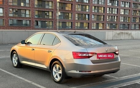 Skoda Superb III рестайлинг, 2017 год, 1 700 000 рублей, 8 фотография