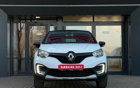 Renault Kaptur I рестайлинг, 2017 год, 1 550 000 рублей, 2 фотография