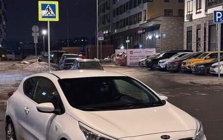 KIA cee'd III, 2014 год, 690 000 рублей, 2 фотография