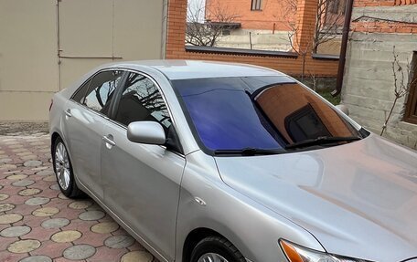 Toyota Camry, 2008 год, 960 000 рублей, 2 фотография