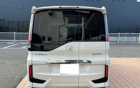 Honda Stepwgn IV, 2021 год, 2 125 000 рублей, 4 фотография