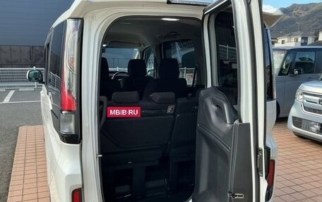 Honda Stepwgn IV, 2021 год, 2 125 000 рублей, 7 фотография