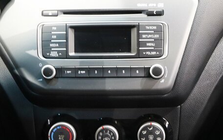 KIA Rio III рестайлинг, 2015 год, 970 000 рублей, 15 фотография