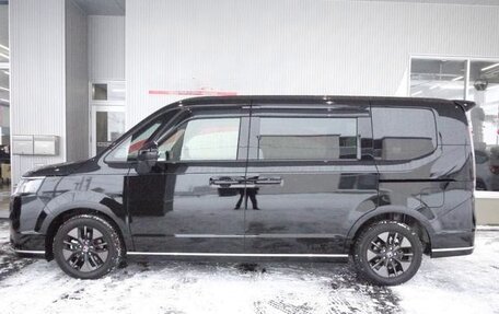 Honda Stepwgn, 2023 год, 2 600 000 рублей, 6 фотография