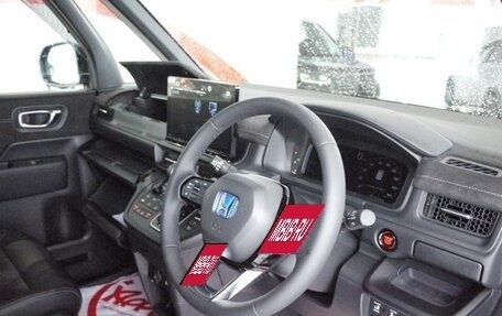 Honda Stepwgn, 2023 год, 2 600 000 рублей, 8 фотография