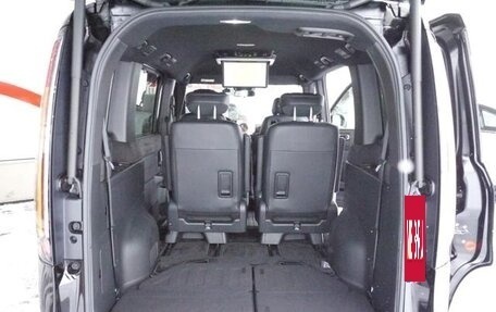 Honda Stepwgn, 2023 год, 2 600 000 рублей, 27 фотография