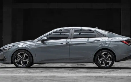 Hyundai Elantra, 2022 год, 1 200 000 рублей, 4 фотография