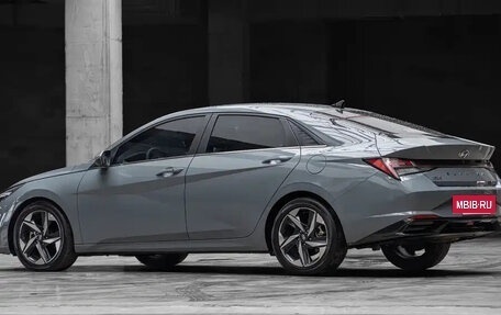 Hyundai Elantra, 2022 год, 1 200 000 рублей, 5 фотография