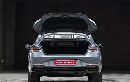 Hyundai Elantra, 2022 год, 1 200 000 рублей, 8 фотография