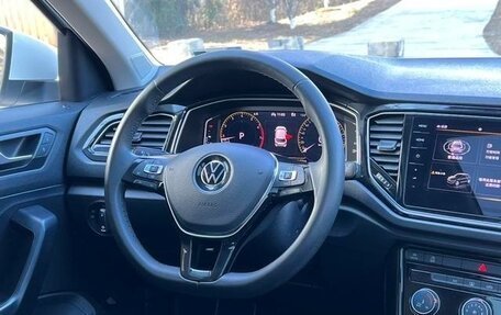 Volkswagen T-Roc I, 2021 год, 1 825 007 рублей, 12 фотография