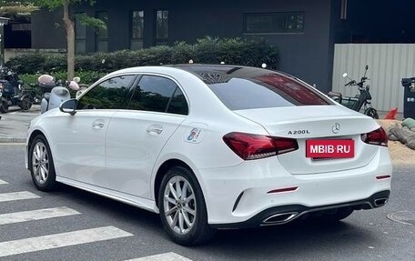 Mercedes-Benz A-Класс, 2022 год, 1 830 000 рублей, 5 фотография