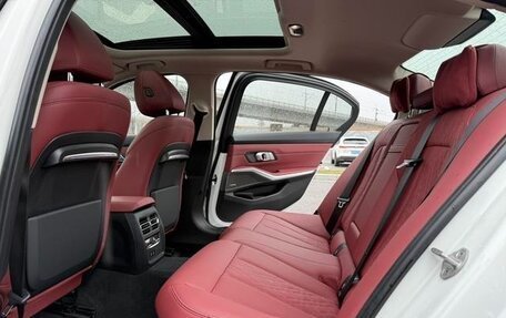 BMW 3 серия, 2022 год, 2 830 000 рублей, 10 фотография