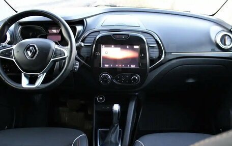 Renault Kaptur I рестайлинг, 2021 год, 1 685 000 рублей, 22 фотография