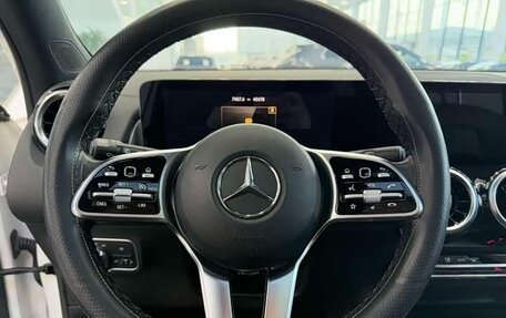 Mercedes-Benz GLB, 2021 год, 2 560 010 рублей, 14 фотография