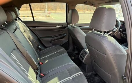 Volkswagen Golf VIII, 2022 год, 1 530 000 рублей, 15 фотография