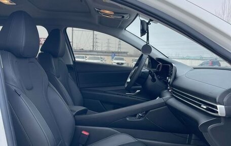 Hyundai Elantra, 2022 год, 1 430 000 рублей, 14 фотография