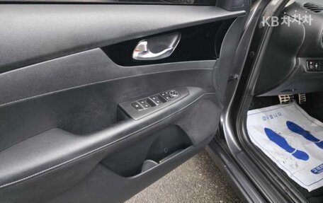 KIA K3, 2022 год, 1 630 000 рублей, 12 фотография