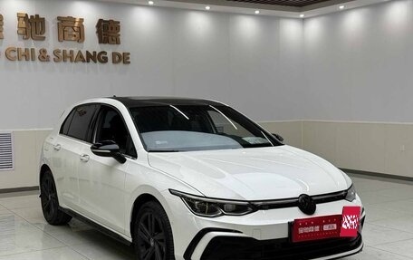 Volkswagen Golf VIII, 2022 год, 1 930 000 рублей, 2 фотография