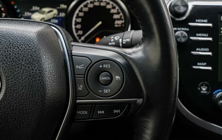 Toyota Camry, 2019 год, 2 850 000 рублей, 18 фотография