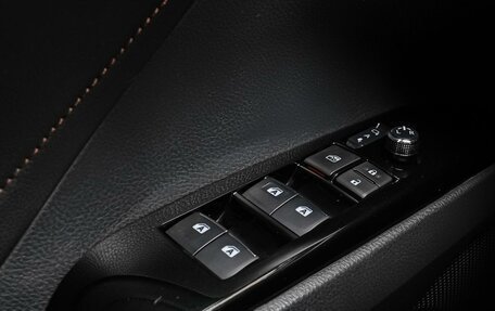 Toyota Camry, 2019 год, 2 850 000 рублей, 20 фотография