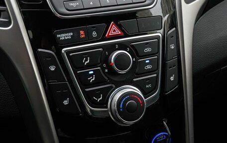 Hyundai i30 II рестайлинг, 2012 год, 1 295 000 рублей, 13 фотография