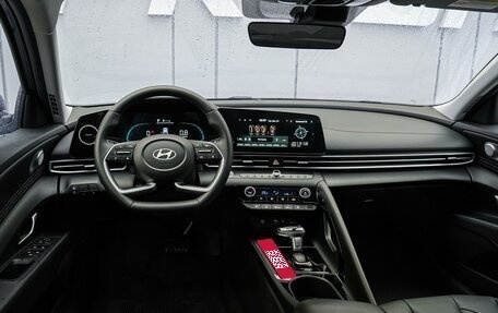Hyundai Elantra, 2023 год, 2 299 000 рублей, 6 фотография