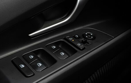 Hyundai Elantra, 2023 год, 2 299 000 рублей, 21 фотография