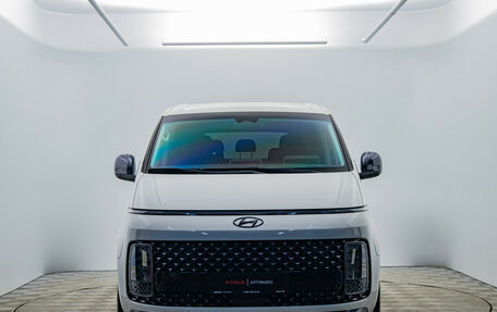 Hyundai Staria, 2021 год, 5 040 000 рублей, 2 фотография